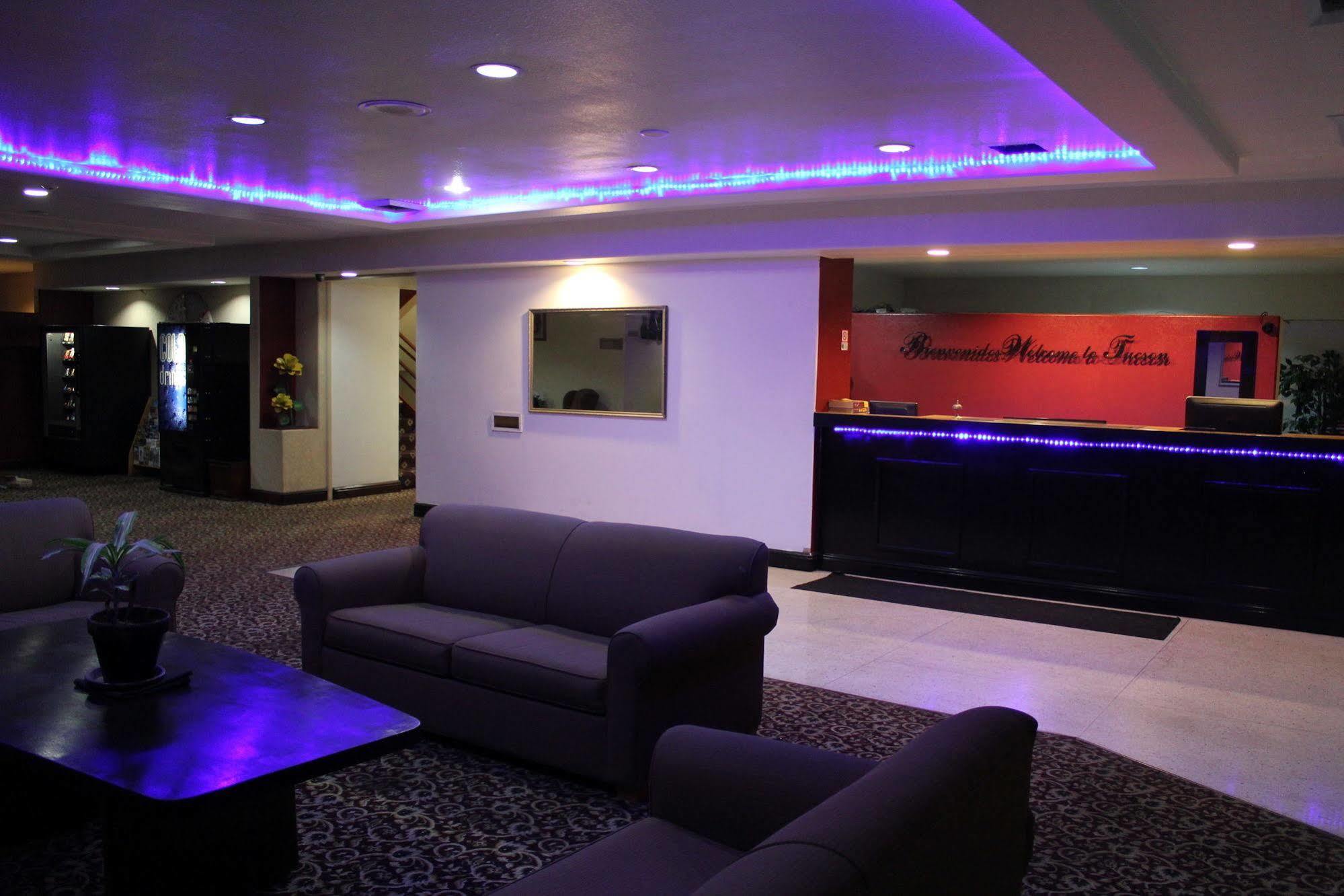 Fortuna Inn And Suites Tucson Ngoại thất bức ảnh