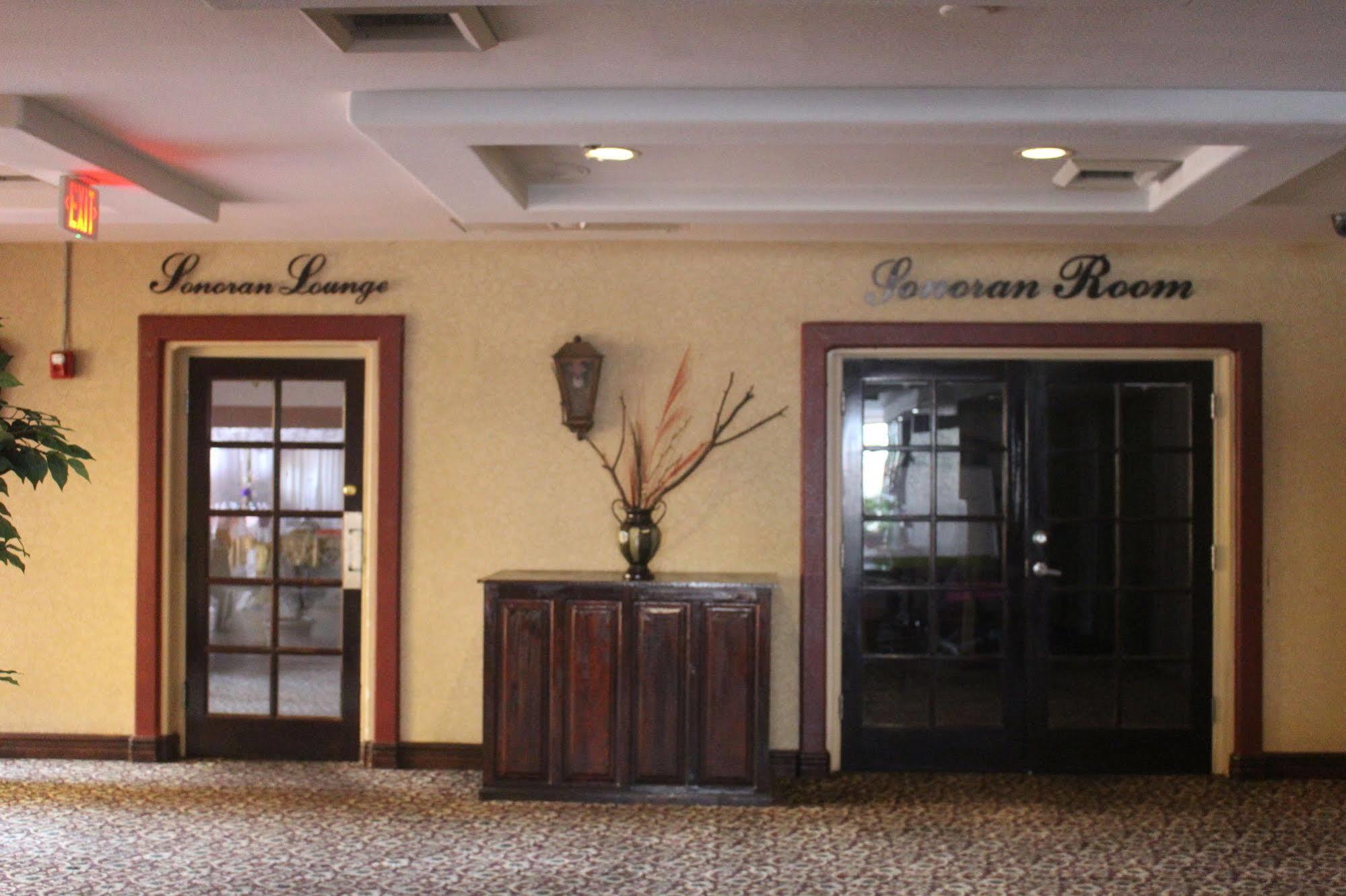 Fortuna Inn And Suites Tucson Ngoại thất bức ảnh